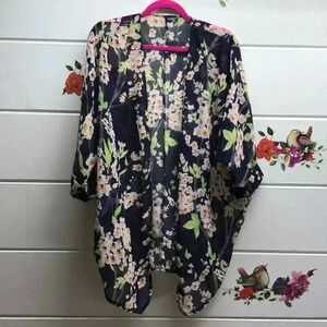 Kimono/ cover up. Women small/medium